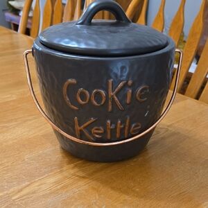 Cookie Kettle Ceramic Cookie Jar with Copper Handle - Dark Gray